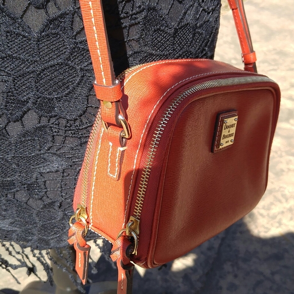 🌺Dooney & Bourke🌺 - Picture 7 of 8